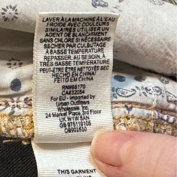 Free People- We The Free- Blossom Rigid Button Fly Skinny Jeans Cropped, Size 30 - Picture 13 of 15